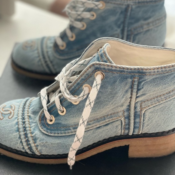 SOLD Chanel Denim Lace Up Booties 20P - Picture 4 of 7
